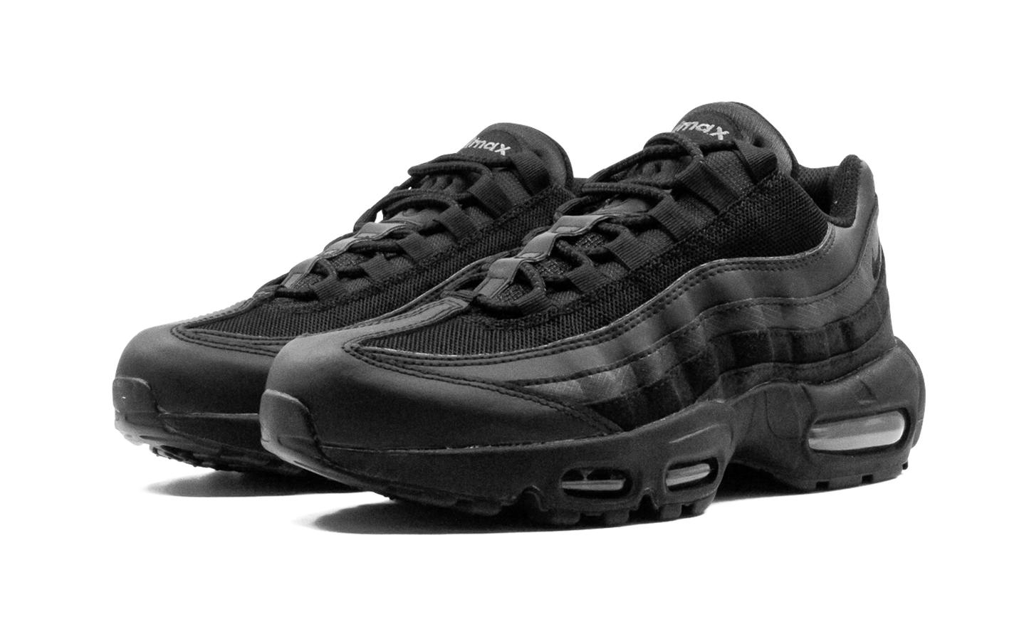 Air Max 95 Essential  Triple Black