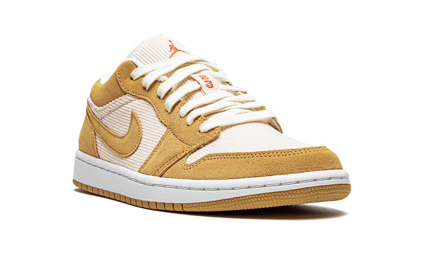 AIR JORDAN 1 LO SE WMNS  Corduroy & Suede
