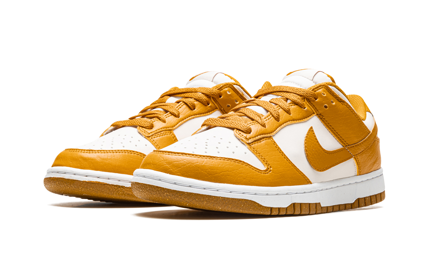 DUNK LO NEXT NATURE MNS WMNS  Gold / Phantom