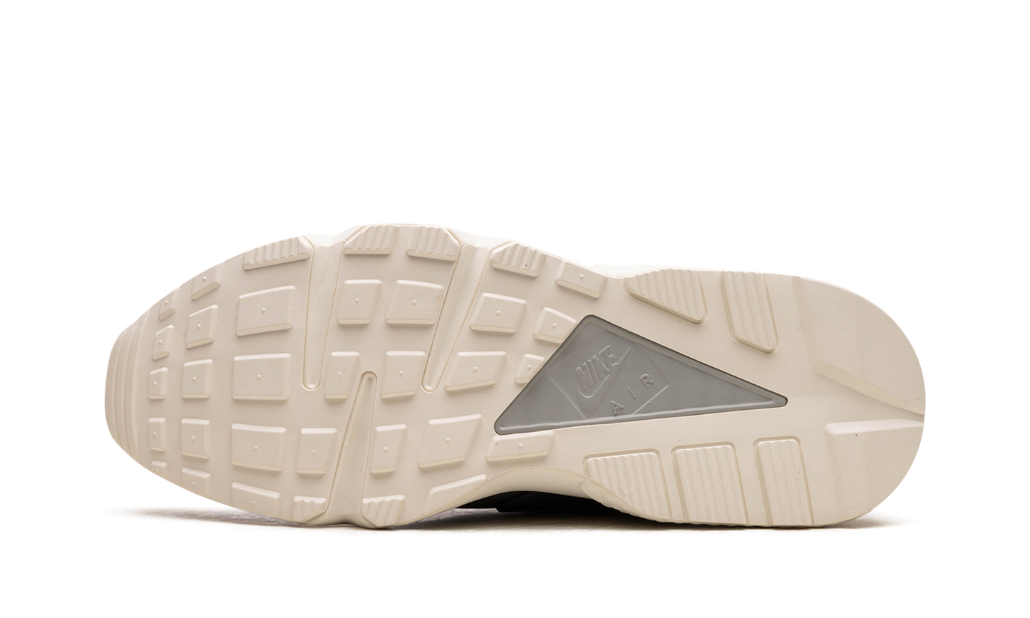 AIR HUARACHE  LIGHT SMOKE GREY