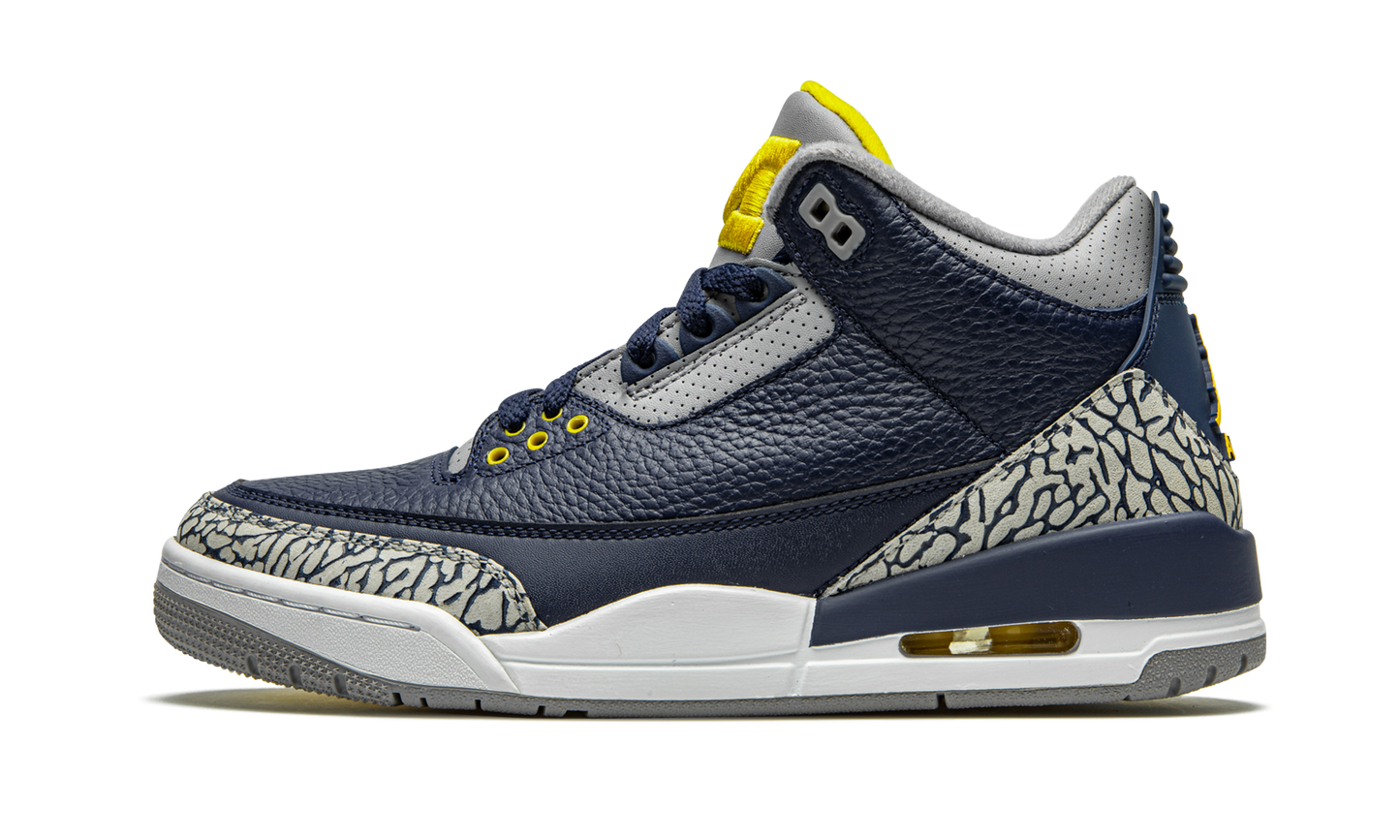 Air Jordan 3 Retro PE  Michigan