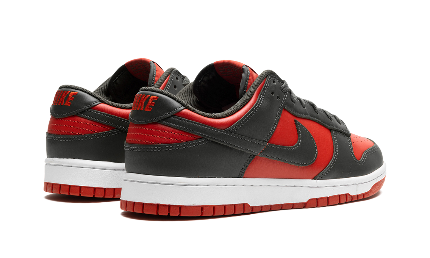 Dunk Low  Mystic Red