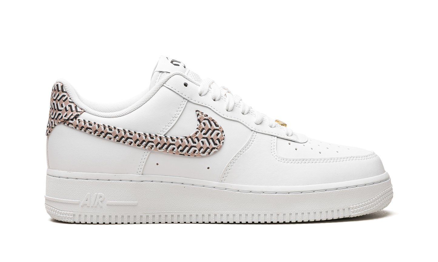 AIR FORCE 1 LO WMNS  United In Victory - White