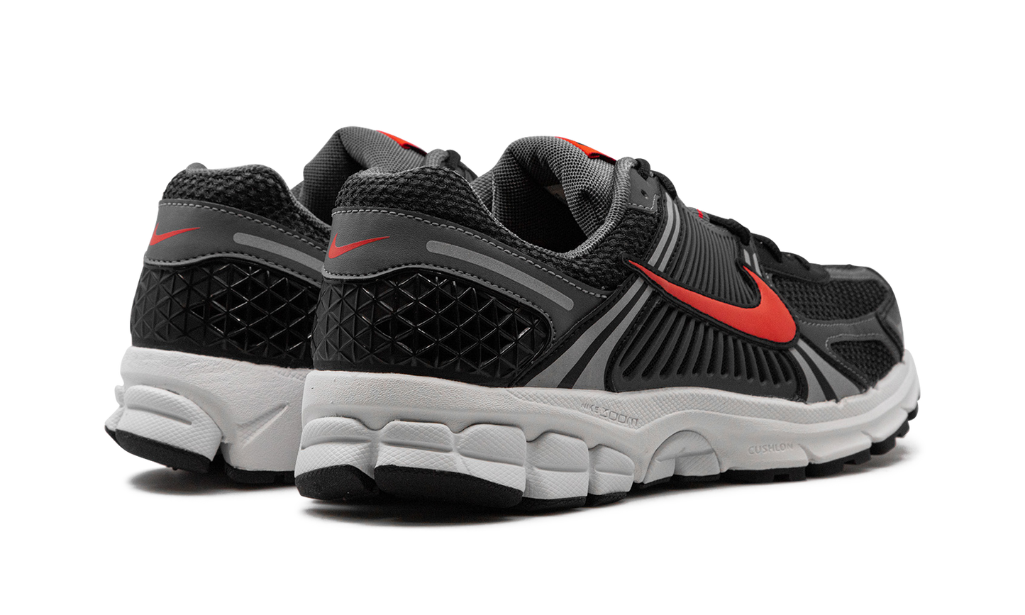 Air Zoom Vomero 5  Black Picante Red