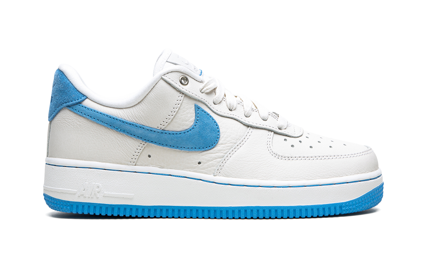 AIR FORCE 1 LO LXX MNS WMNS  University Blue