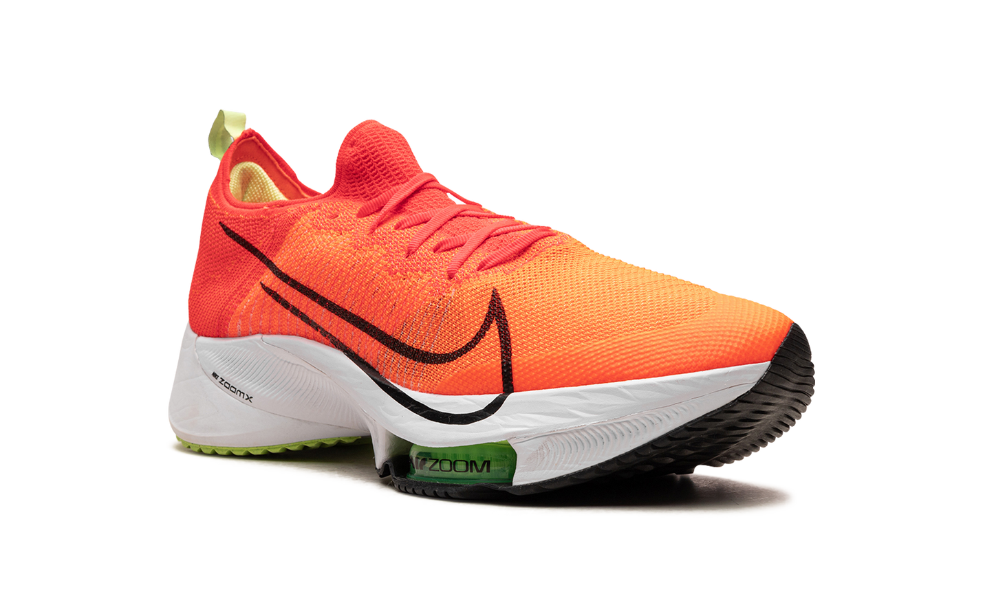 Air Zoom Tempo Next% Flyknit  Total Orange