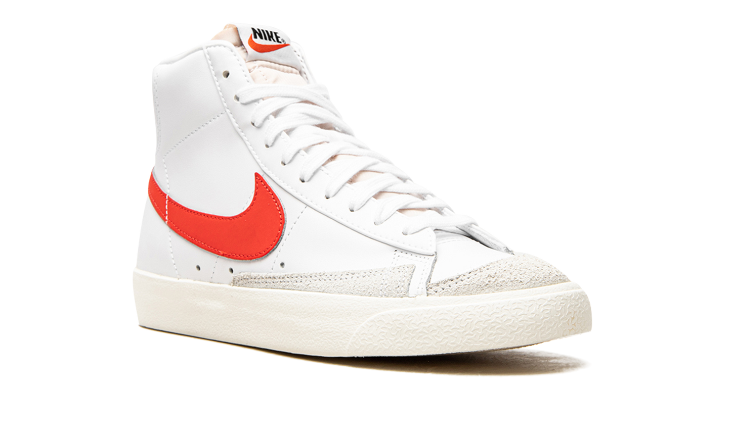 BLAZER MID '77 VNTG WMNS  Habanero Red