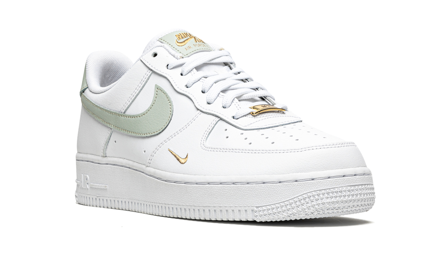 AIR FORCE 1 LO MNS WMNS  White / Grey / Gold