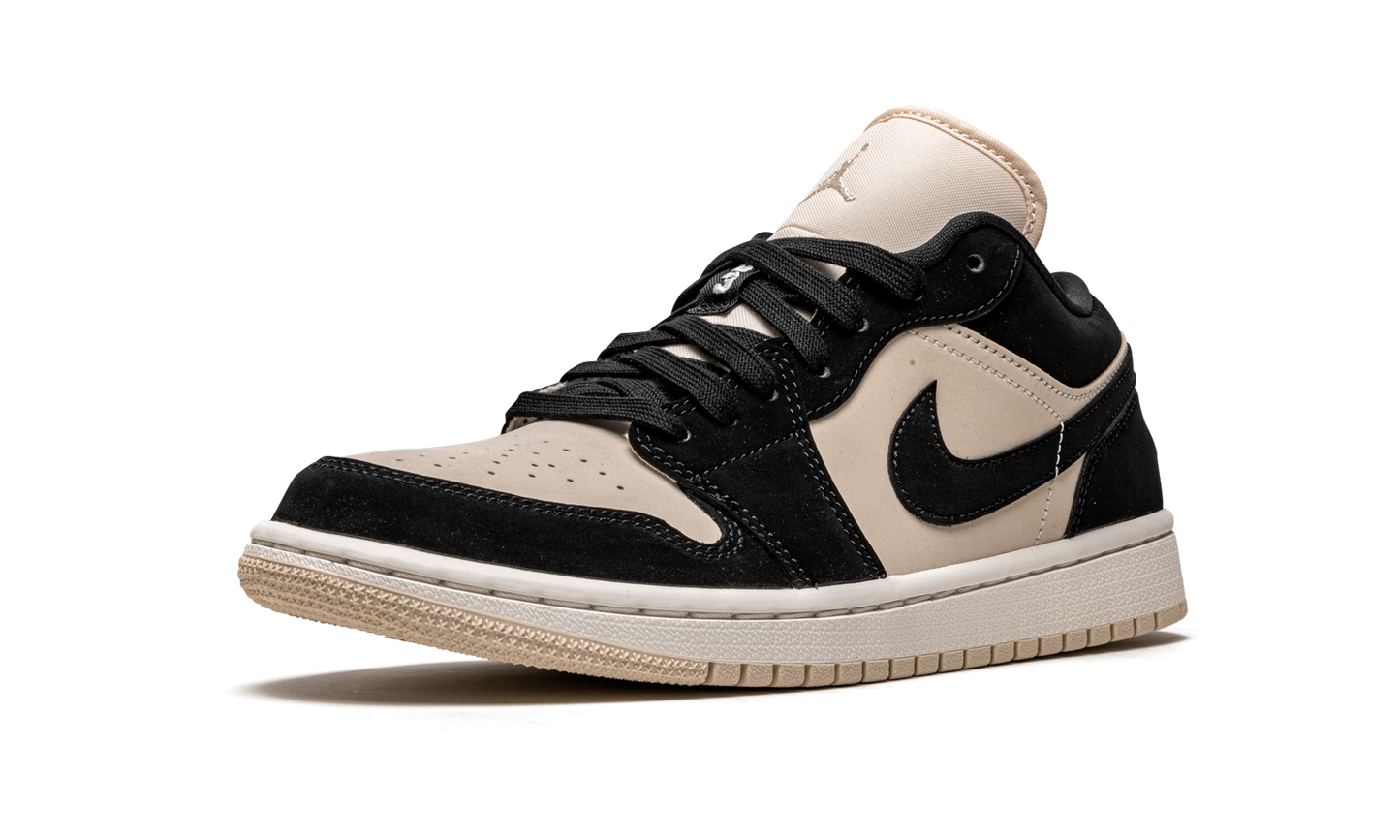 Air Jordan 1 Low WMNS  Black Guava Ice