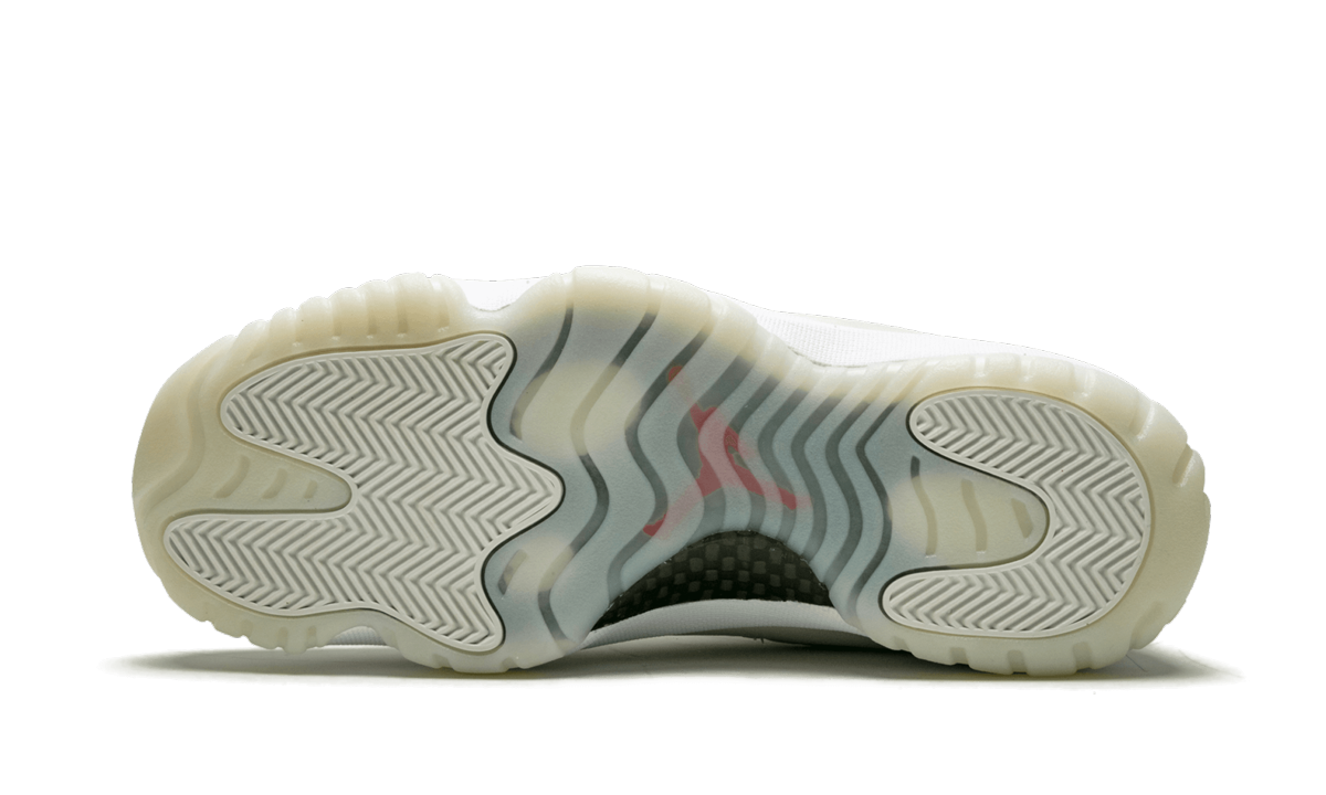 Air Jordan 11 Retro  Platinum Tint