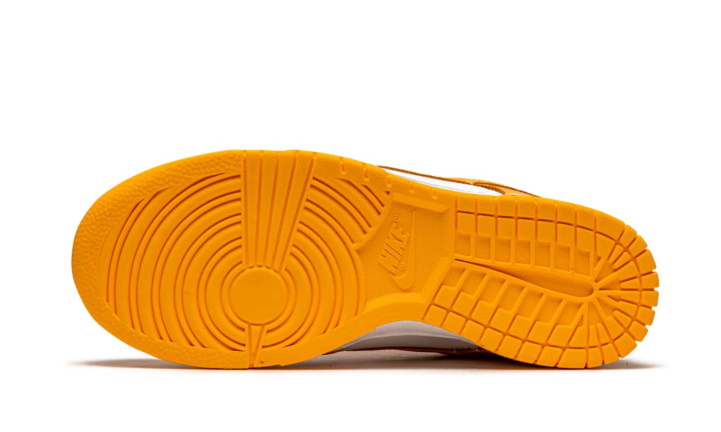 DUNK LO MNS WMNS  Laser Orange