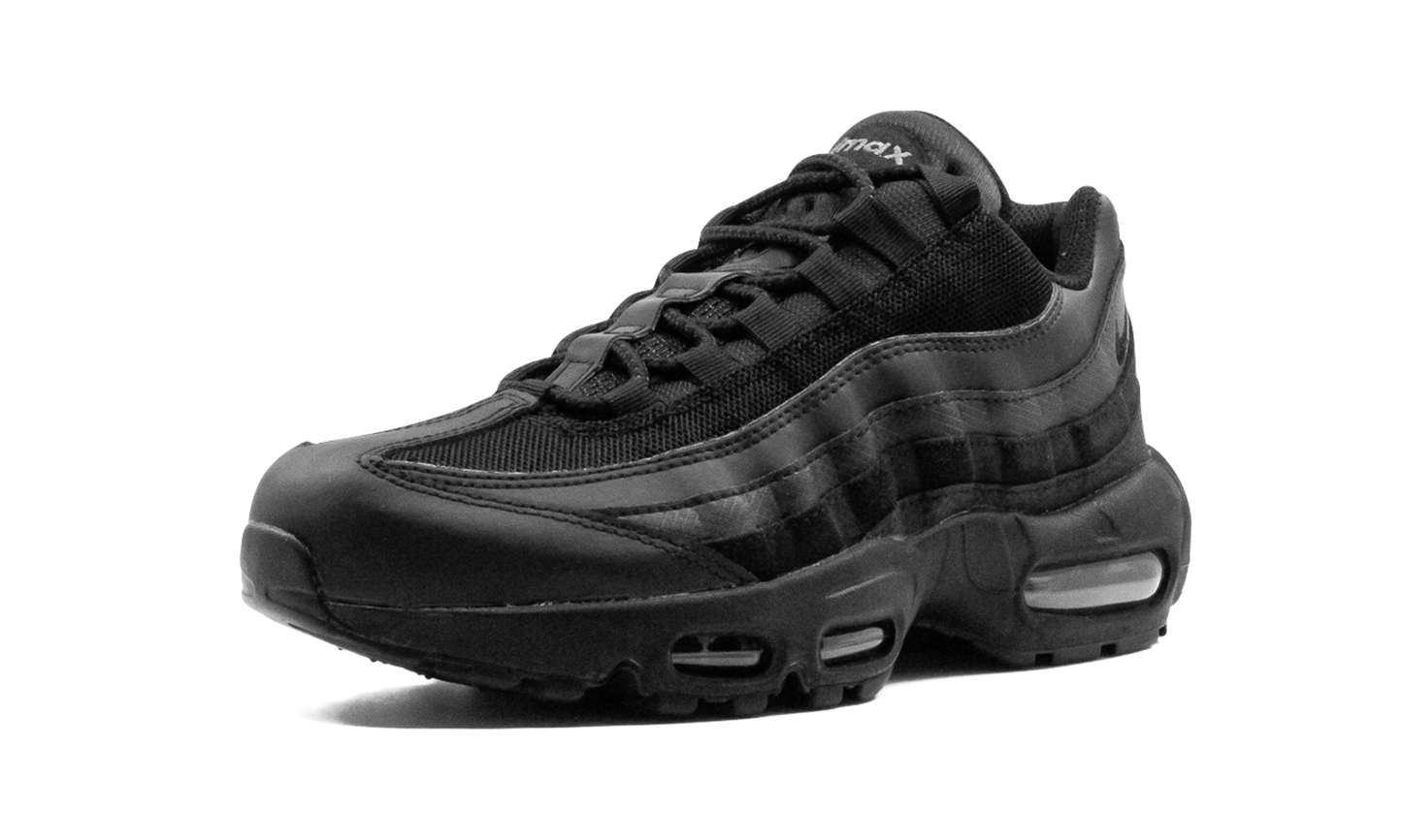 Air Max 95 Essential  Triple Black