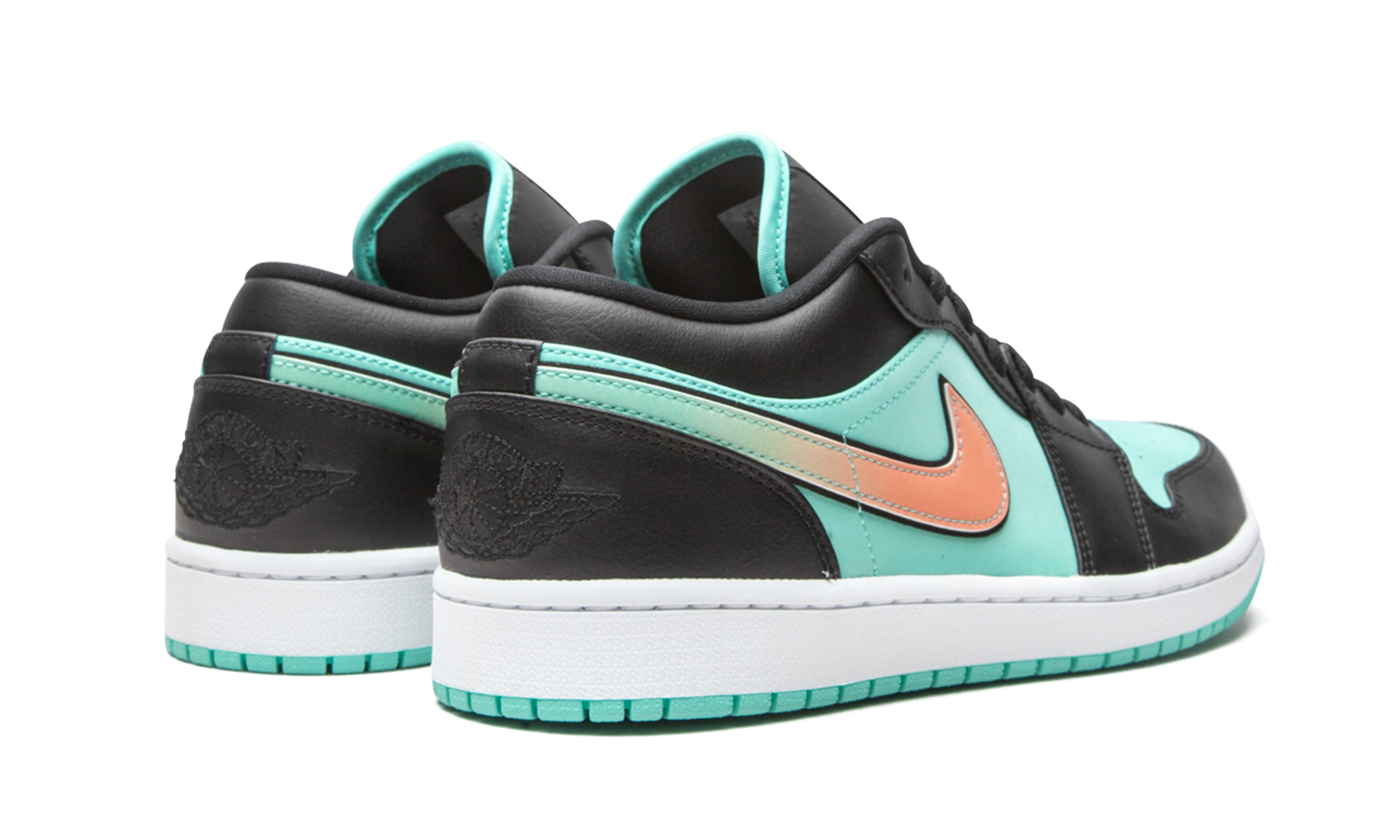 Air Jordan 1 Low SE  Tropical Twist