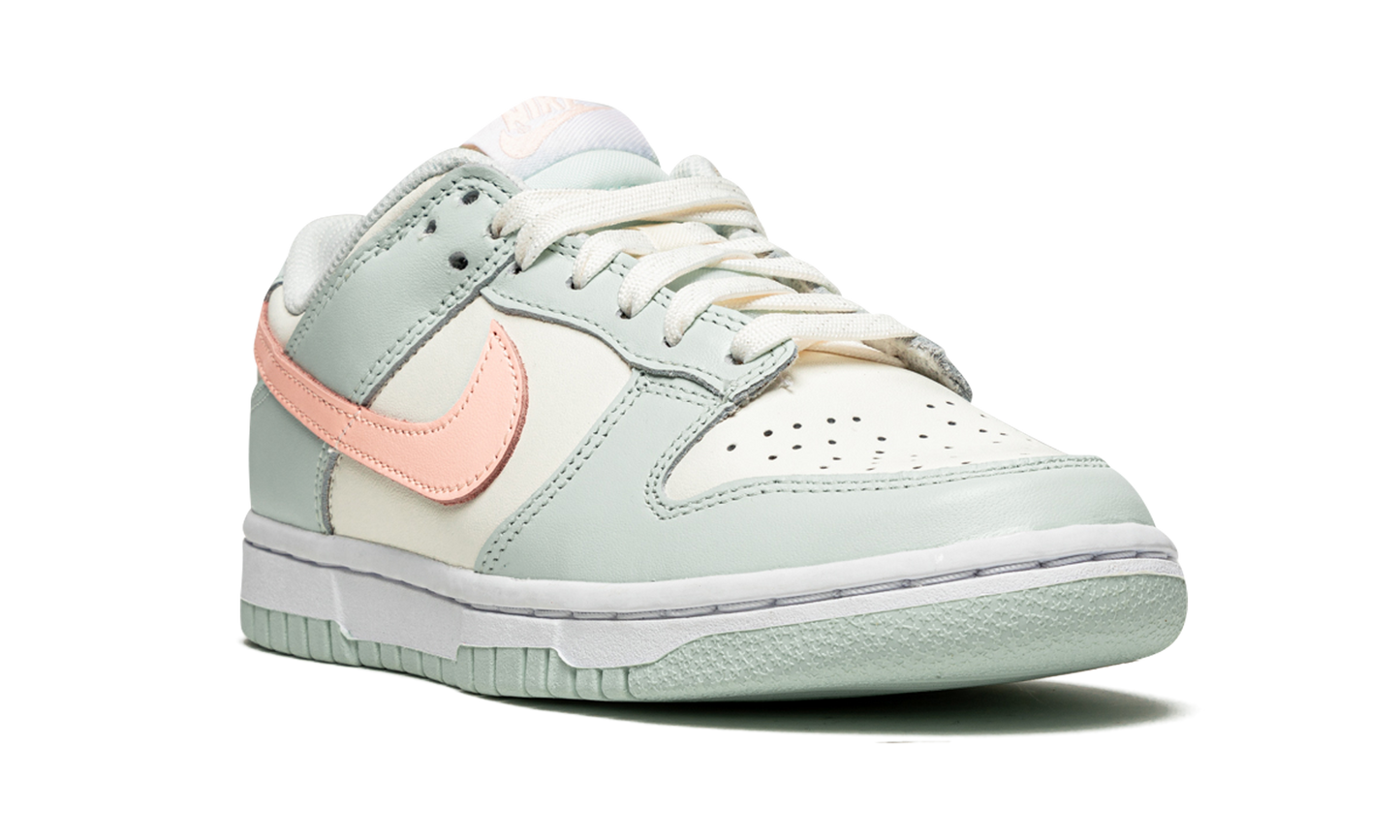 DUNK LOW WMNS  Barely Green