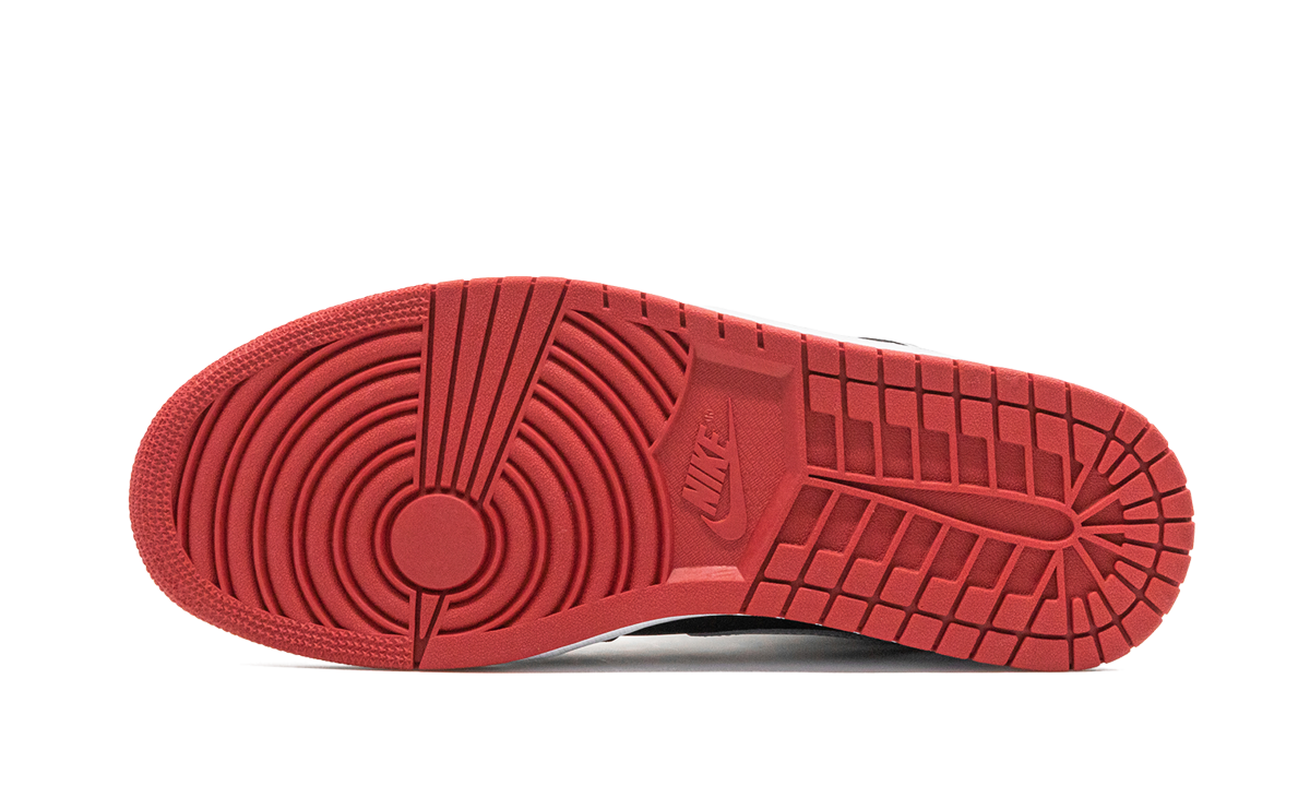 Air Jordan 1 Mid  Johnny Kilroy