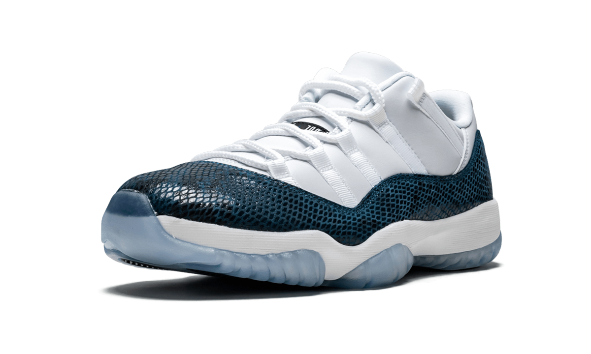 Air Jordan 11 Retro Low LE  Blue Snakeskin