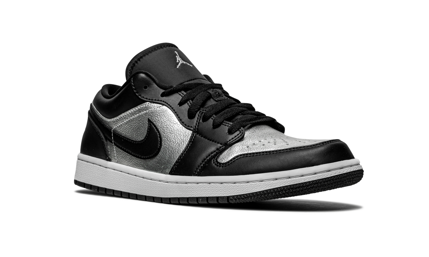 AIR JORDAN 1 LOW SE WMNS  Silver Toe