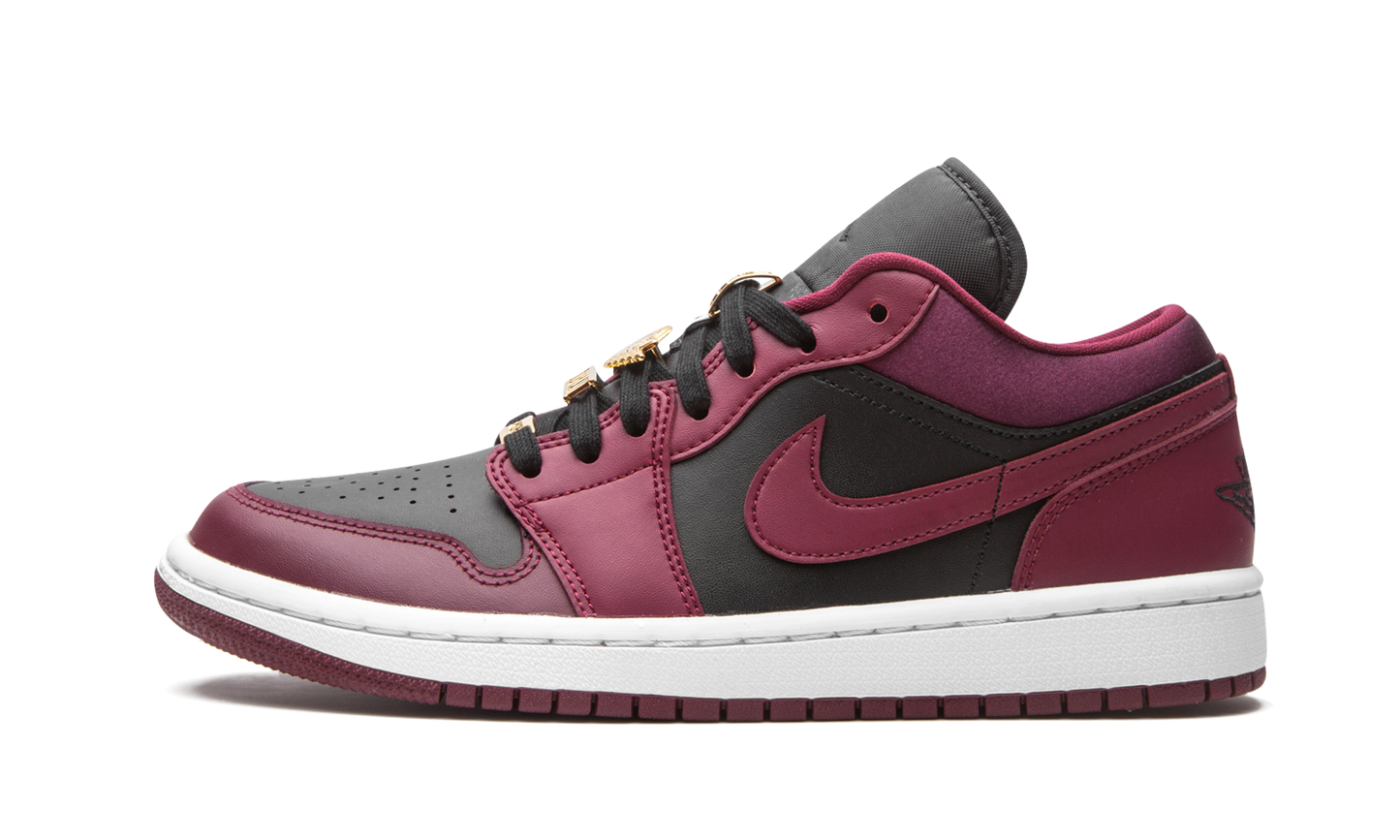 AIR JORDAN 1 LO SE WMNS  Beetroot