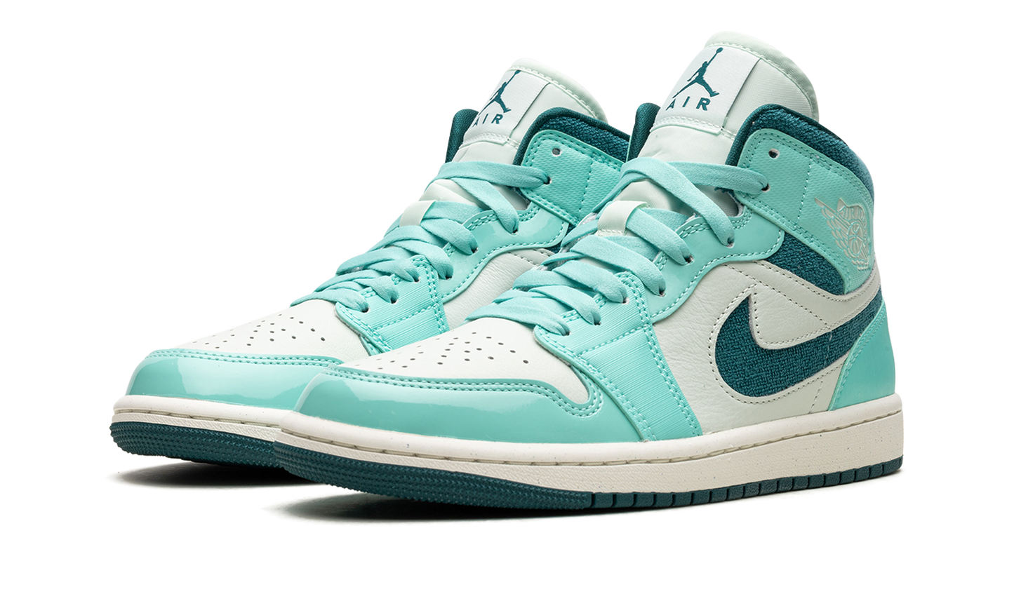 AIR JORDAN 1 MID SE WMNS  Bleached Turquoise