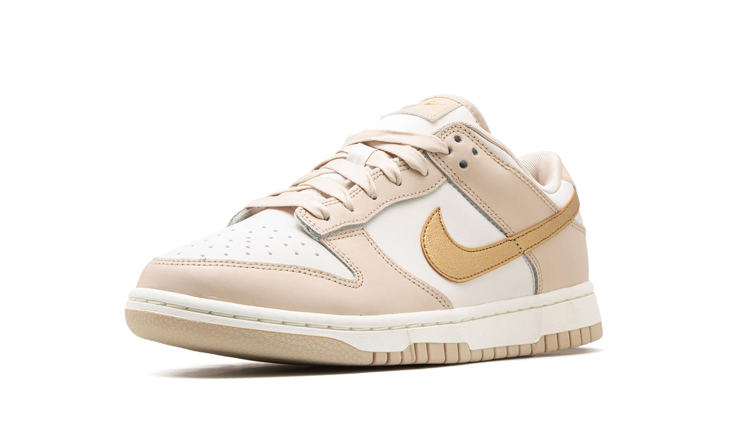 DUNK LO MNS WMNS  Phantom Metallic Gold