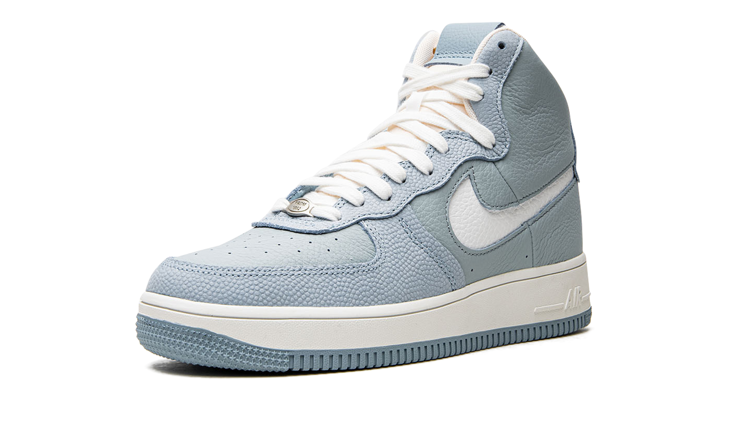 AIR FORCE 1 HIGH SCULPT MNS WMNS  Worn Blue