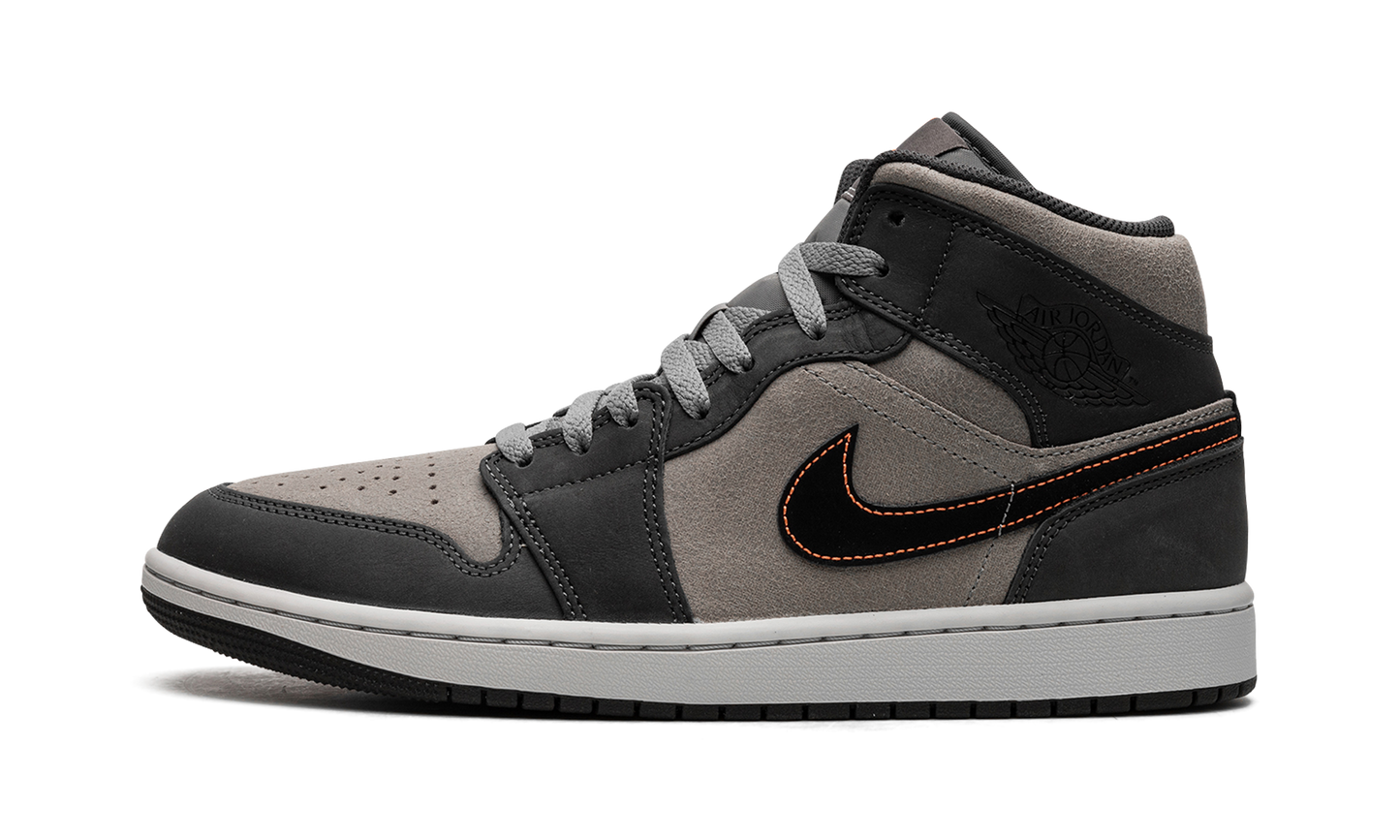 Air Jordan 1 Mid SE  Night Stadium
