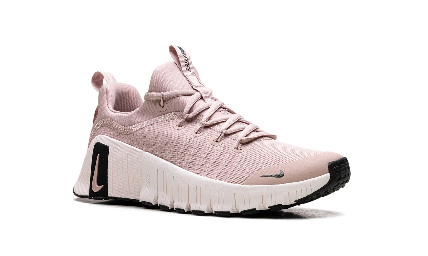 Free Metcon 6 PRM WMNS  Pink Oxford / Light Soft Pink / Black