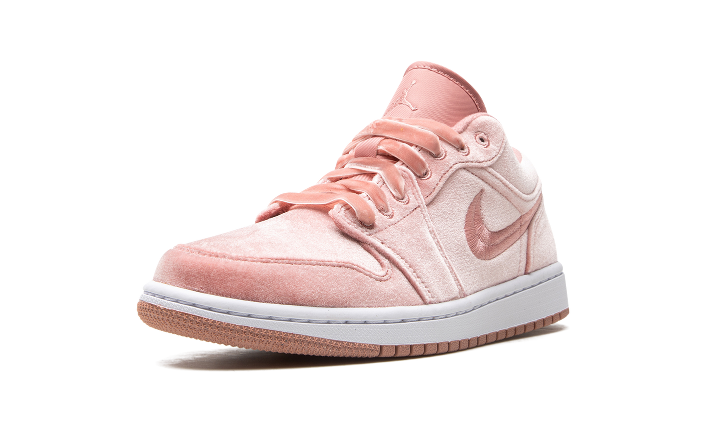 AIR JORDAN 1 LO SE WMNS  Pink Velvet