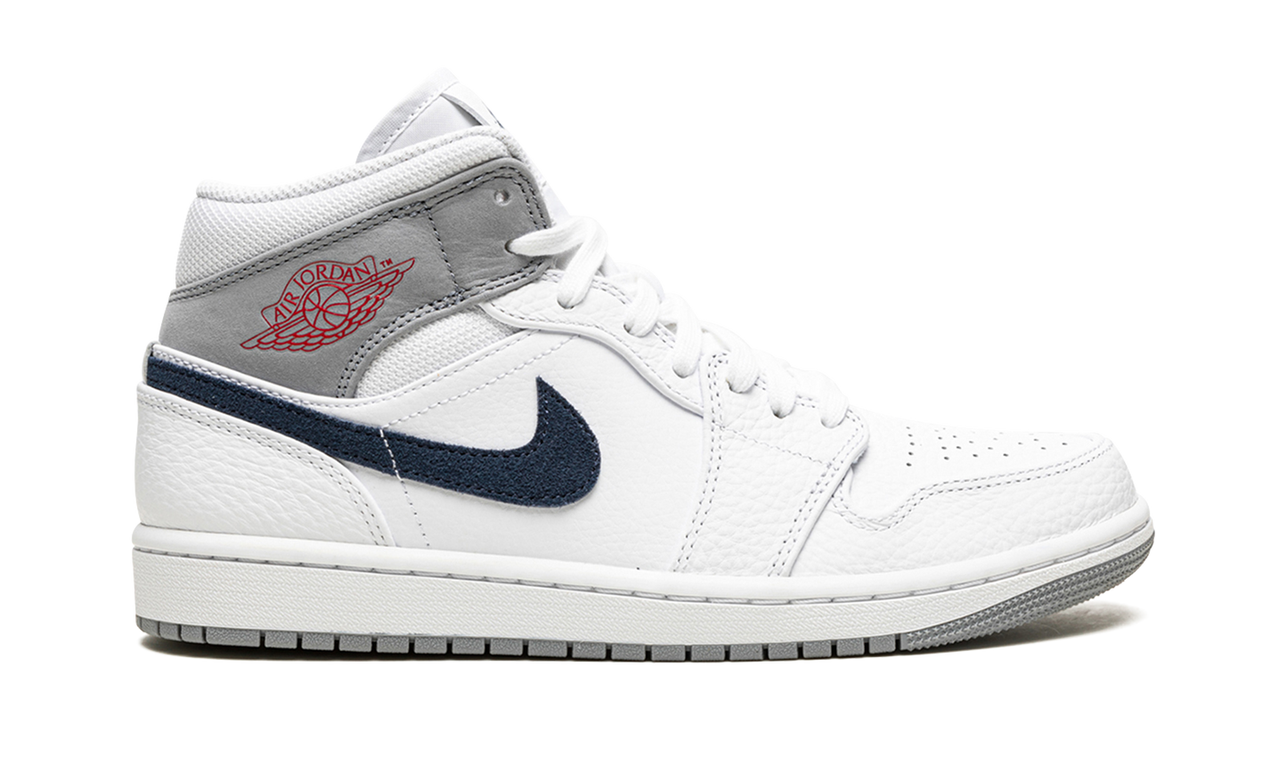 Air Jordan 1 MID PI  Paris