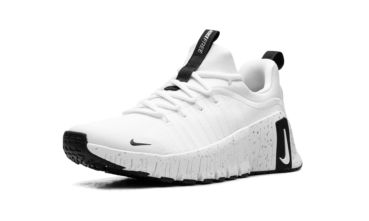 Free Metcon 6 WMNS  White Metallic Silver Light Smoke Grey Black