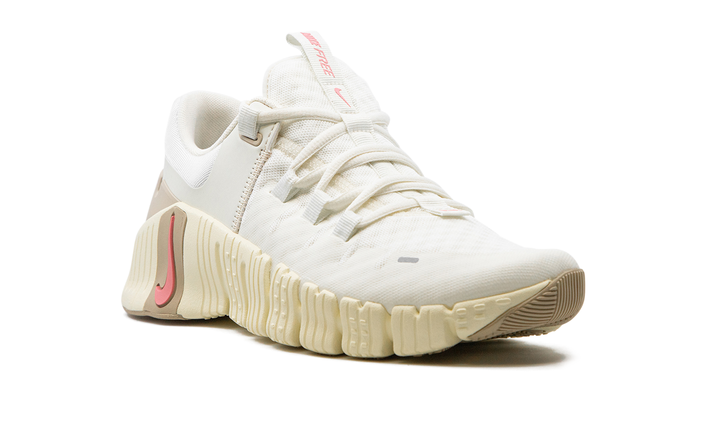 Free Metcon 5 WMNS  Sail Sanddrift
