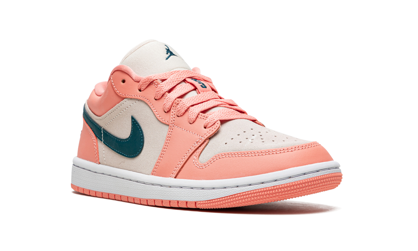 AIR JORDAN 1 LO WMNS  Light Madder Root