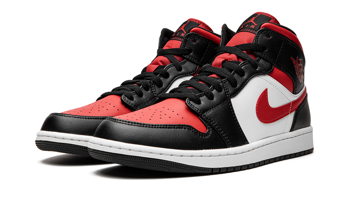 Air Jordan 1 Mid  Bred Toe