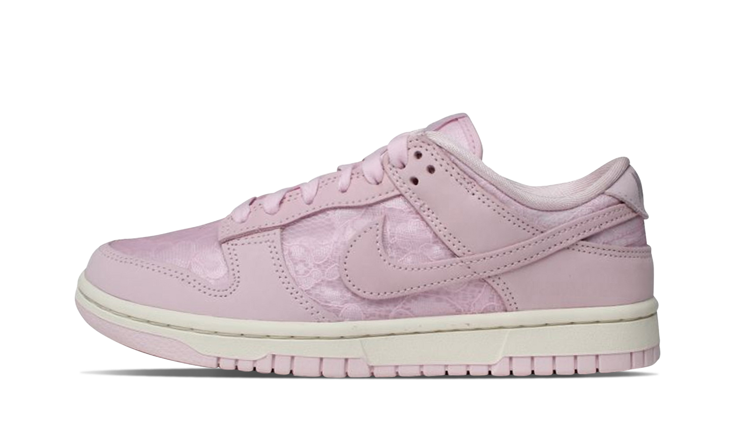 Dunk Low WMNS  Regal Pink