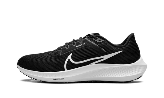 Air Zoom Pegasus 40  Black White
