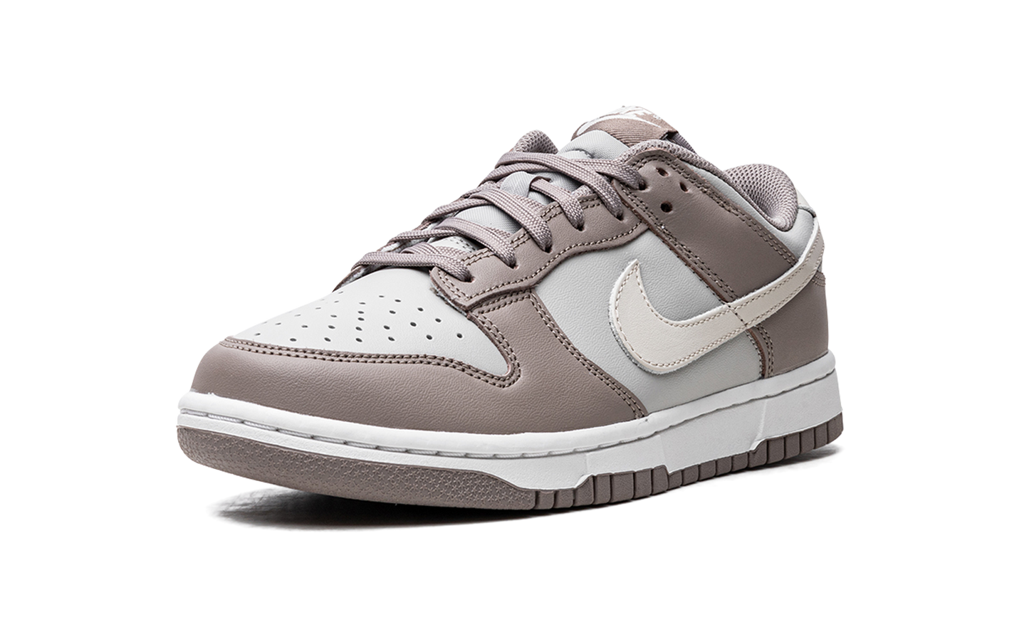 DUNK LOW WMNS  Moon Fossil