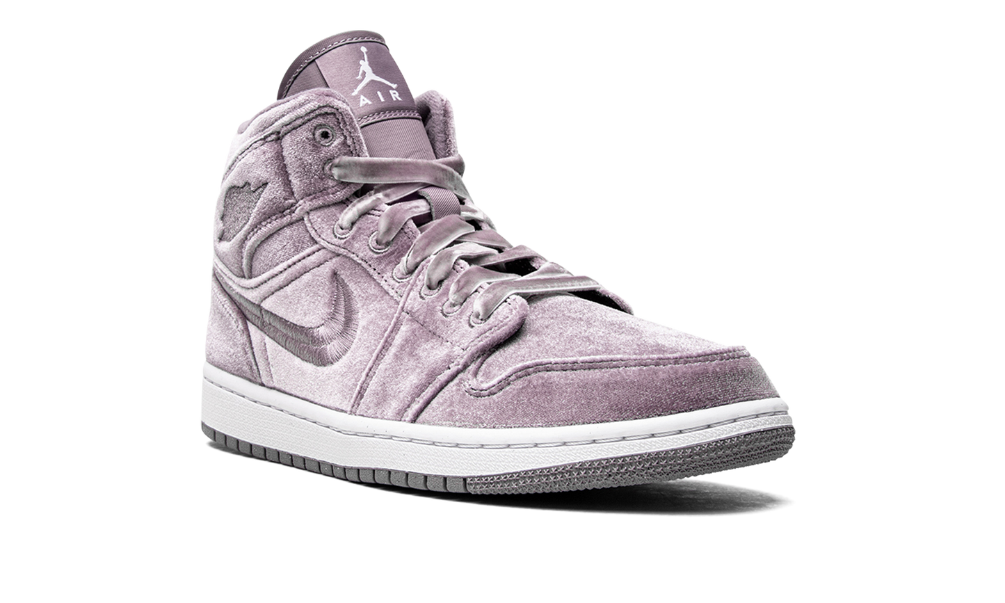 AIR JORDAN 1 MID SE WMNS  Purple Velvet