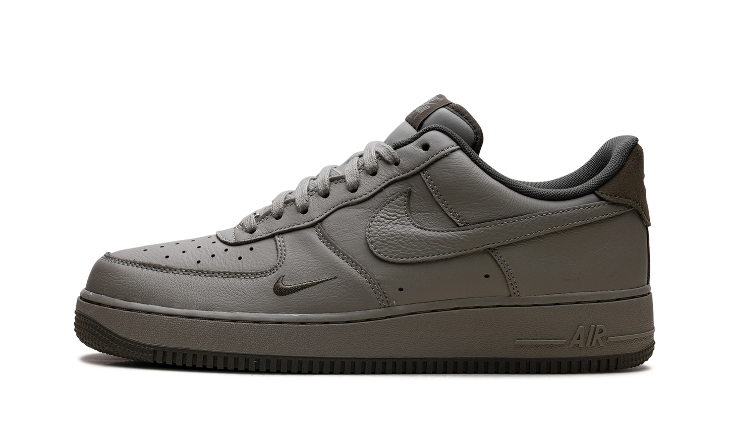 Air Force 1 Low '07 LV8  Light Army Cargo Khaki