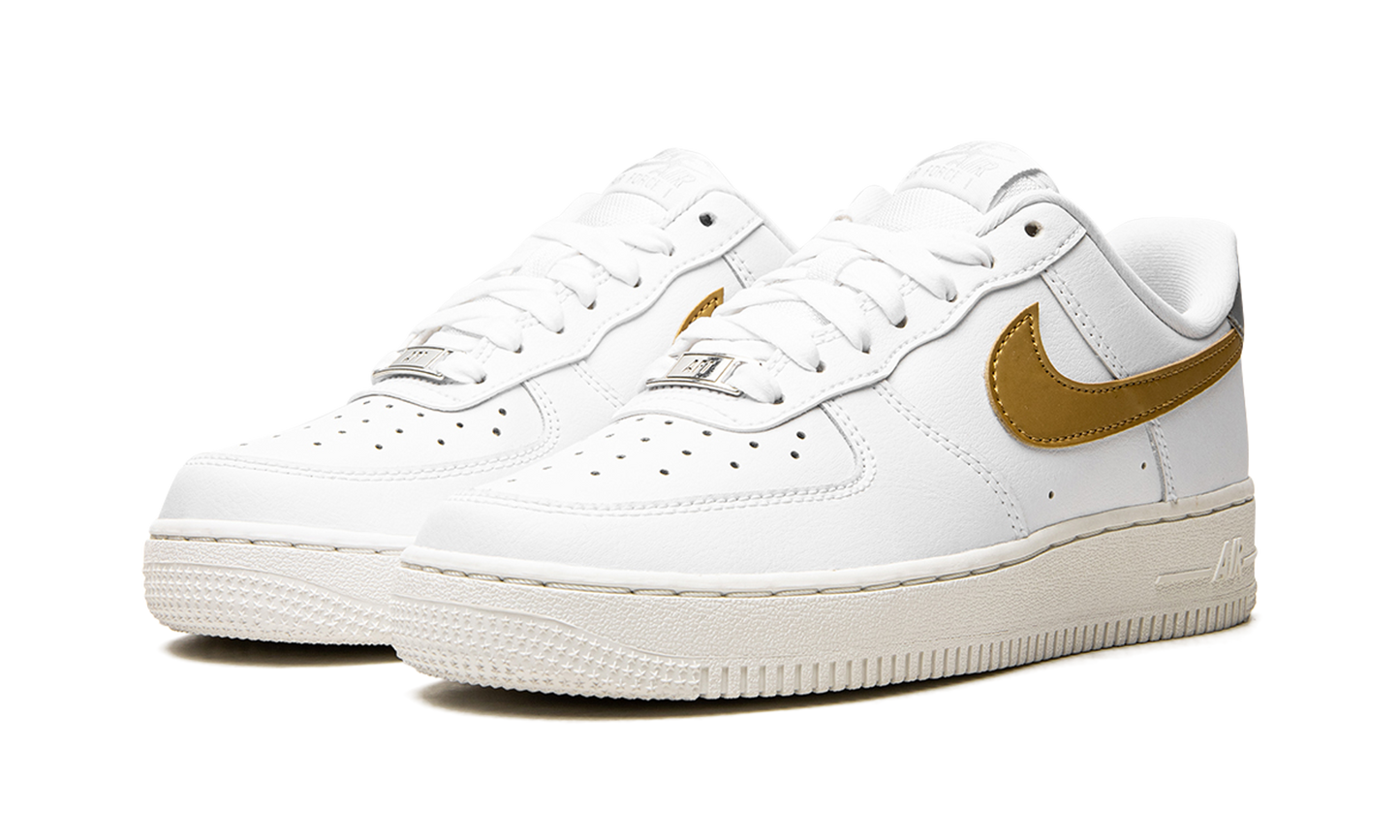 AIR FORCE 1 MNS WMNS  White / Gold / Silver