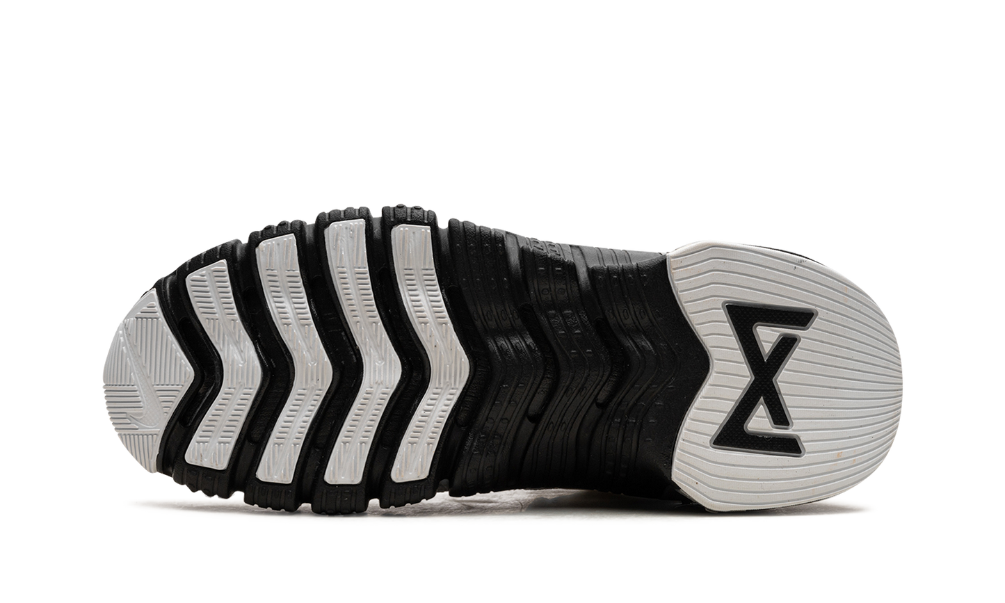FREE METCON 4 PRM WMNS  White / Black