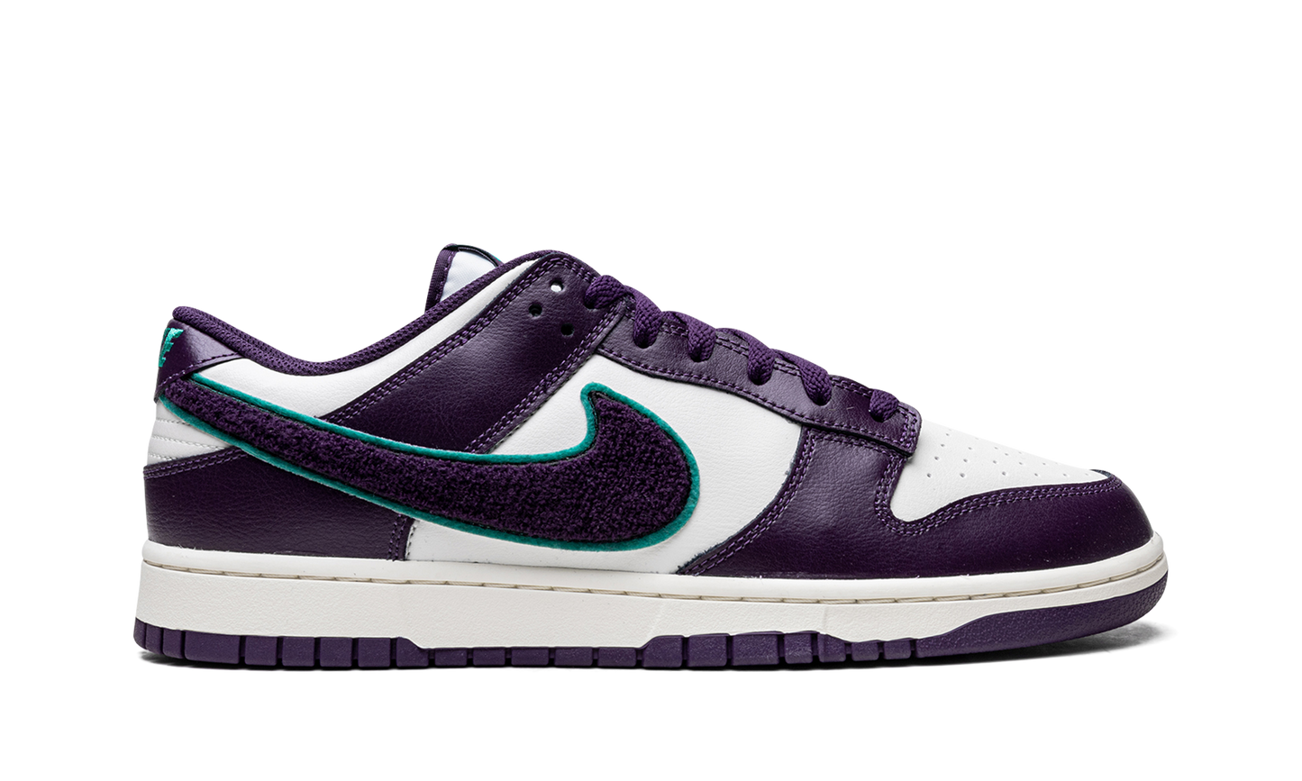 Dunk Low  Chenille Swoosh - Grand Purple