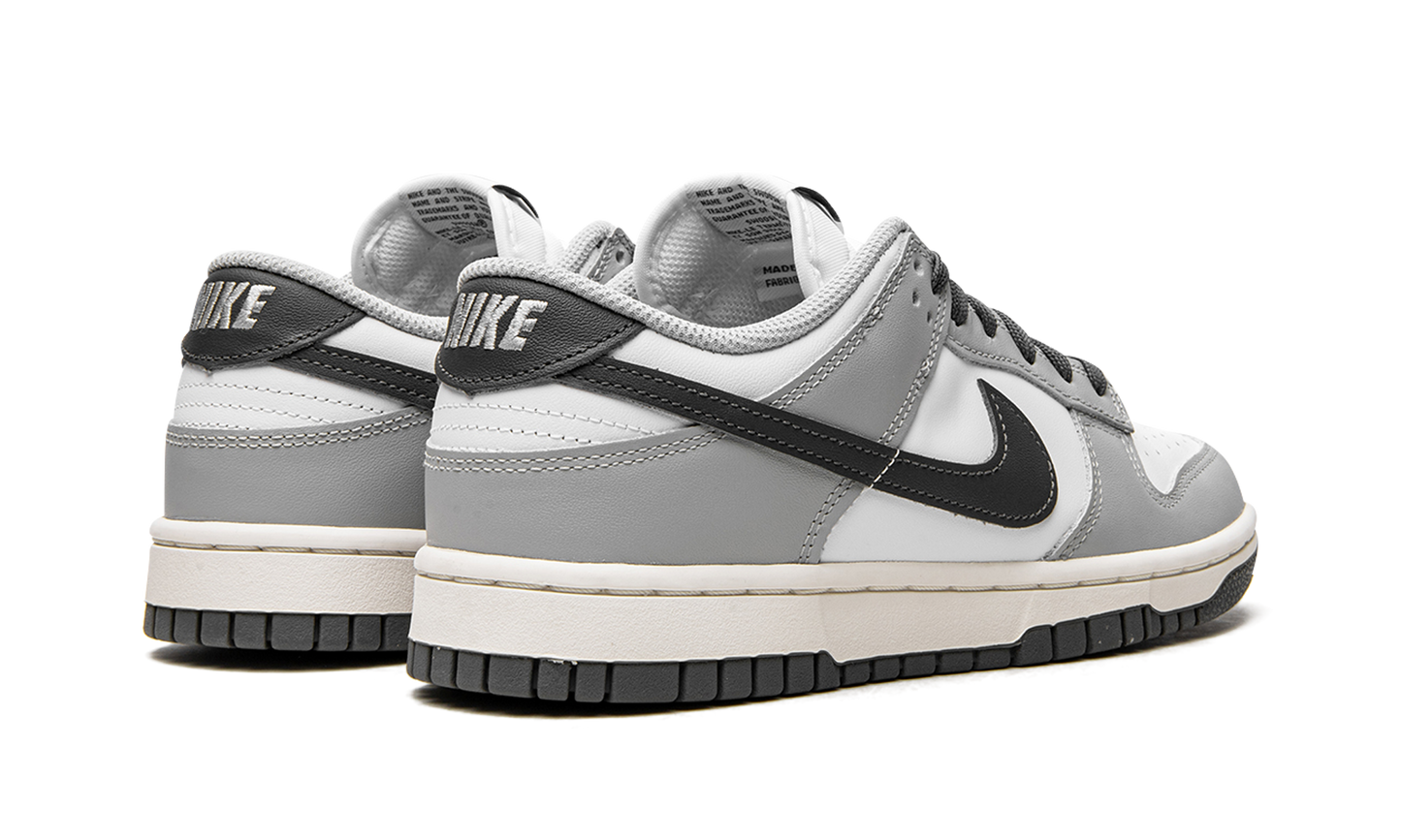 DUNK LO MNS WMNS  Light Smoke Grey