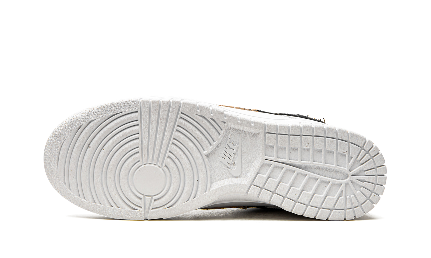 DUNK LO SE WMNS  Animal Instinct