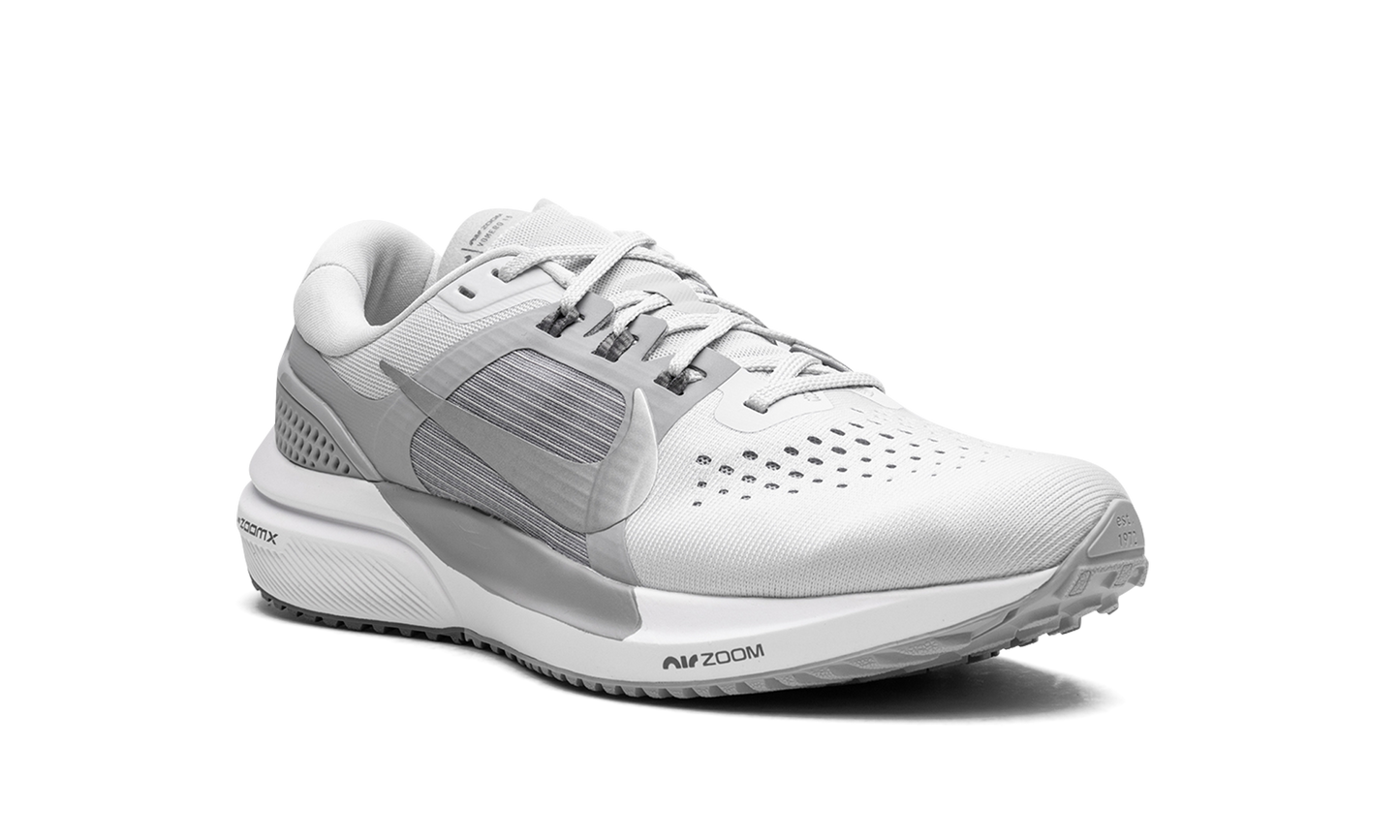 AIR ZOOM VOMERO 15 MNS WMNS