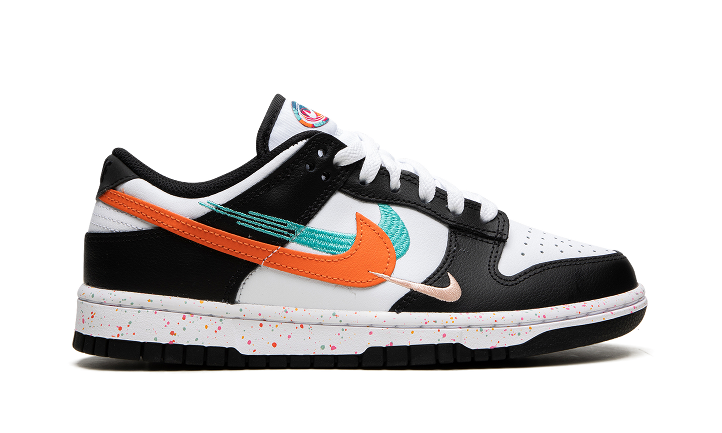 DUNK LO MNS WMNS  Lunar New Year - Multi-Swoosh