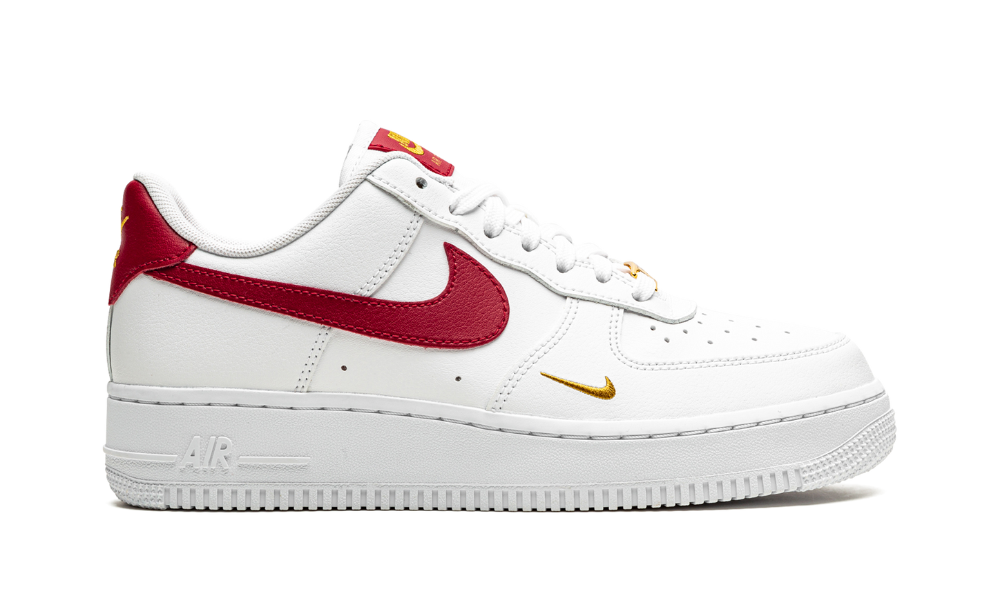 AIR FORCE 1 LO ESSENTIAL MNS WMNS  White / Gym Red