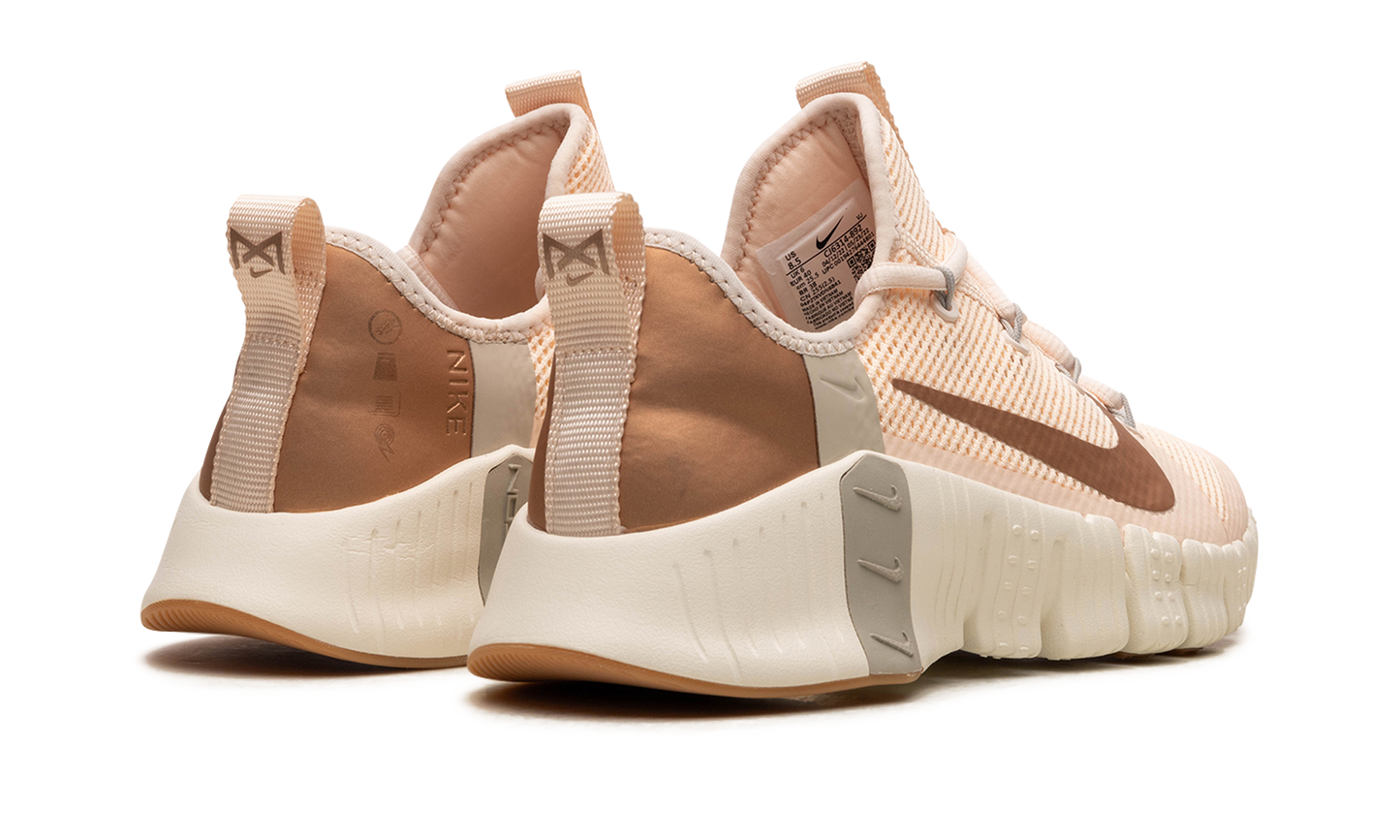FREE METCON 3 WMNS  Guava Ice