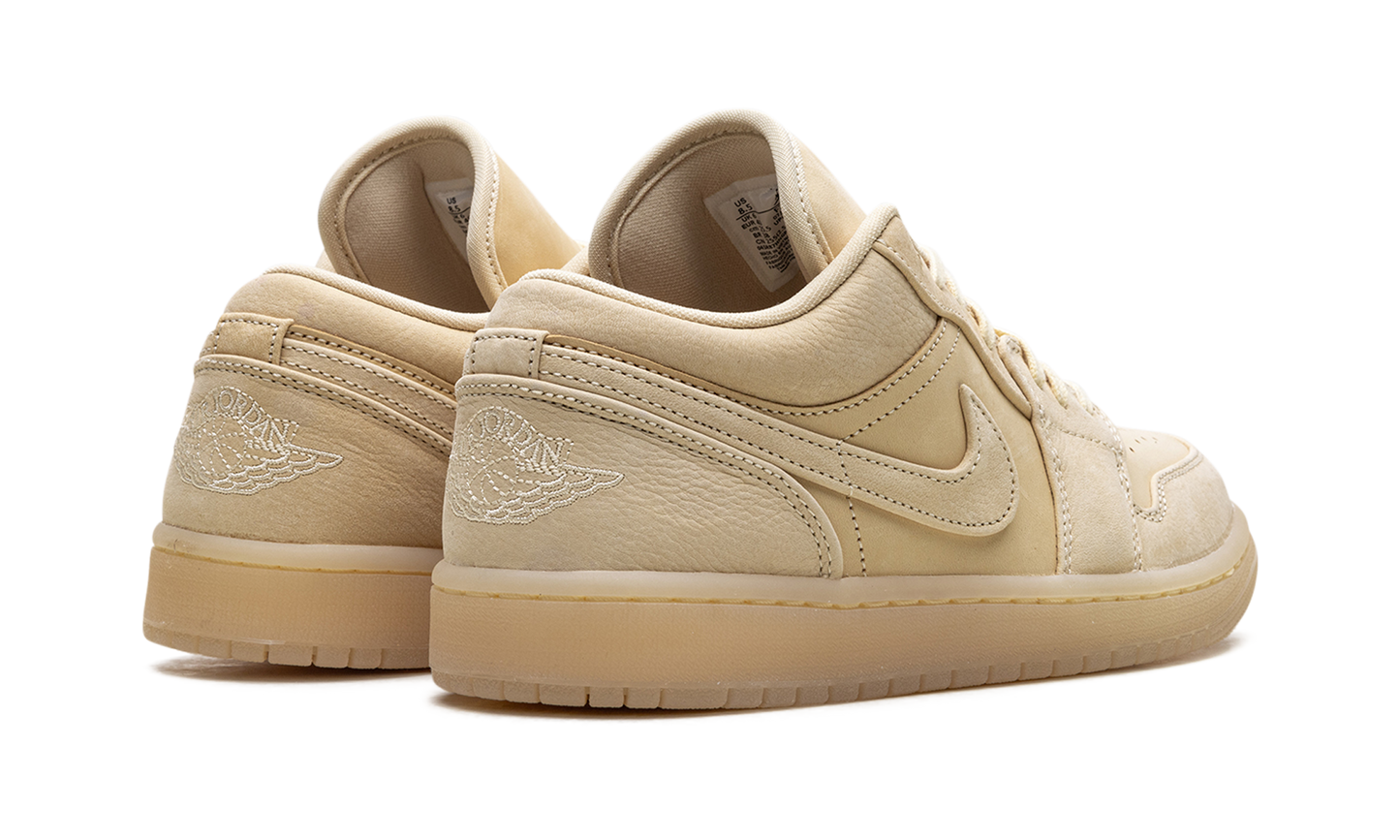Air Jordan 1 Low SE WMNS  Sand