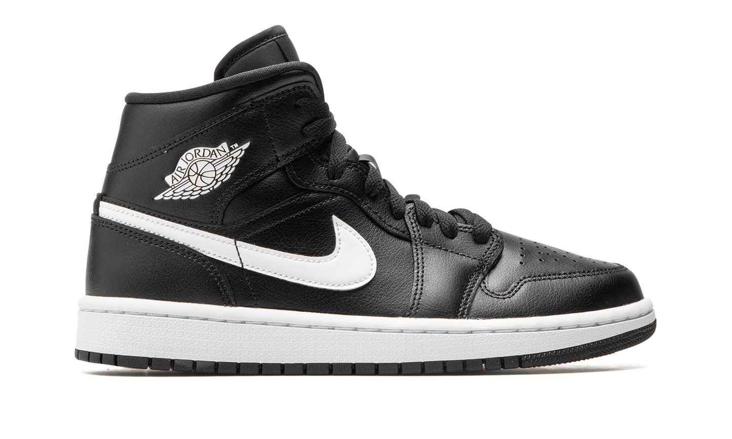 AIR JORDAN 1 MID WMNS  Black / White