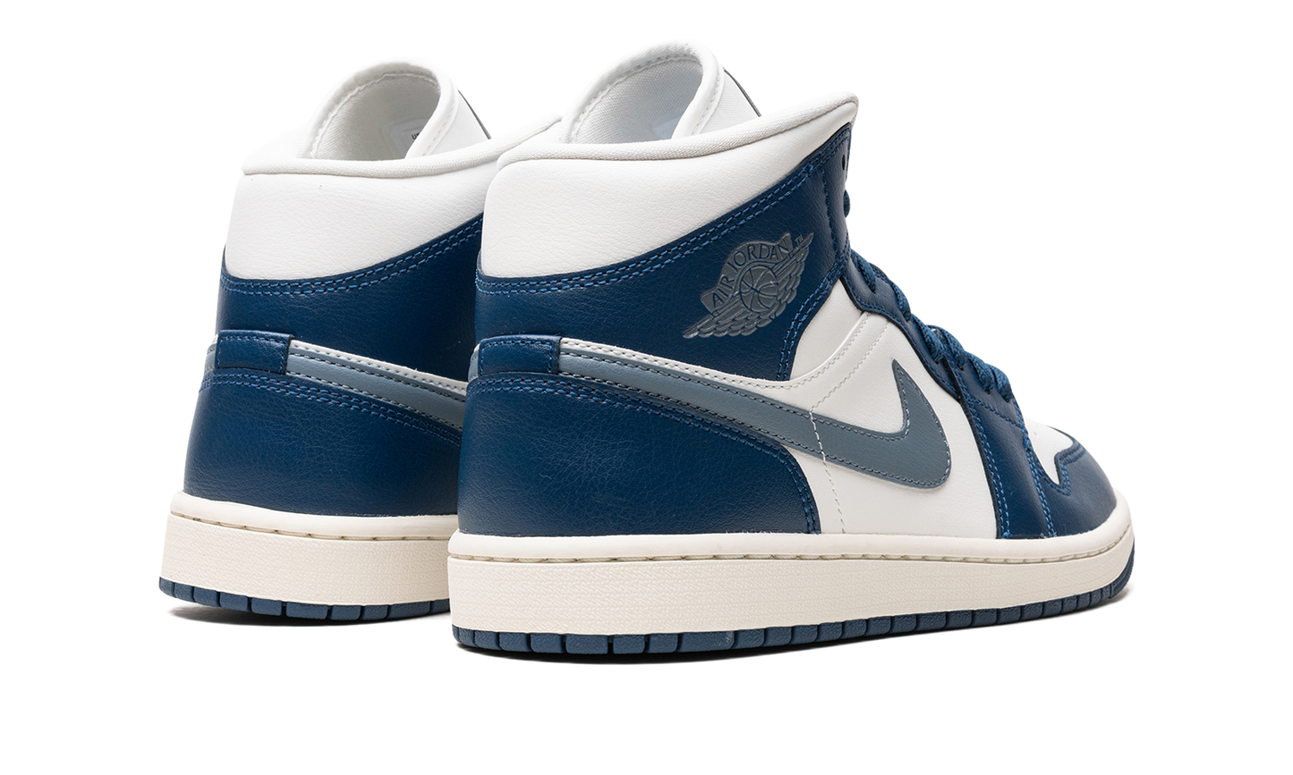 AIR JORDAN 1 MID WMNS  French Blue